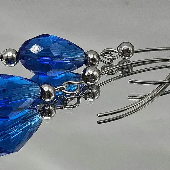Stainless Steel Cobalt Blue Crystal Necklace and Earings Set - Picture 8 of 12